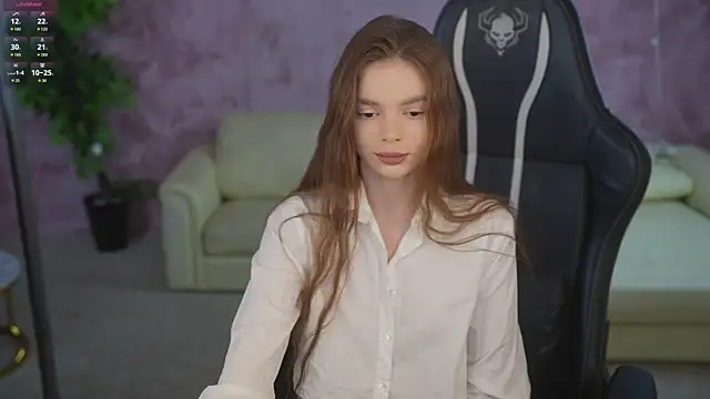 Snapshot of Zlata_Sky chatting on November 12, 2025, 3:49 pm Zlata Sky online show from November 12, 2025, 3:49 pm