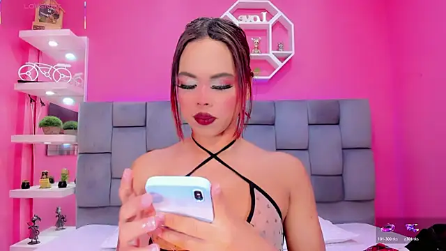 ManuelaJohnson online show from April 13, 2026, 12:42 pm