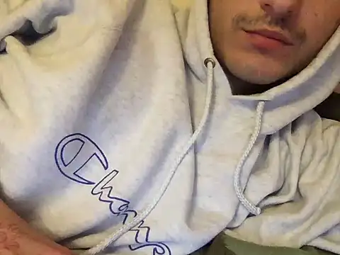 Snapshot of trippydove8 chatting on February 1, 2026, 6:06 pm trippydove8 online show from February 1, 2026, 6:06 pm