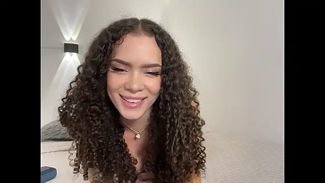 valeriesaint online show from February 10, 2026, 3:55 pm