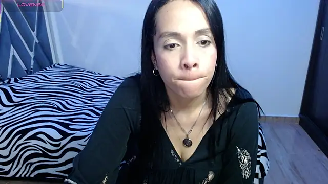 paula lopez   online show from April 2, 2026, 10:05 pm