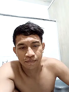 gigoloindo86 online show from February 1, 2026, 5:00 pm