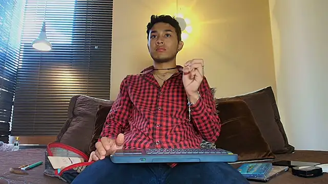 Snapshot of Damon_Salvarote_S chatting on February 14, 2026, 7:47 pm Damon Salvarote S online show from February 14, 2026, 7:47 pm