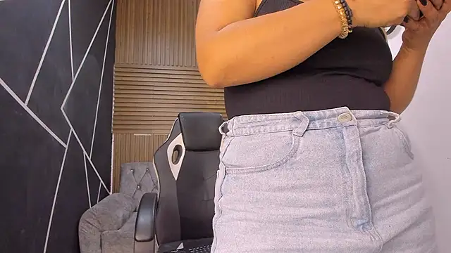 Snapshot of shaden_ chatting on February 27, 2026, 8:08 pm shaden online show from February 27, 2026, 8:08 pm