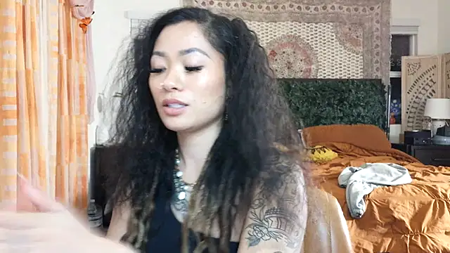 222goddess444you online show from February 5, 2026, 1:56 am