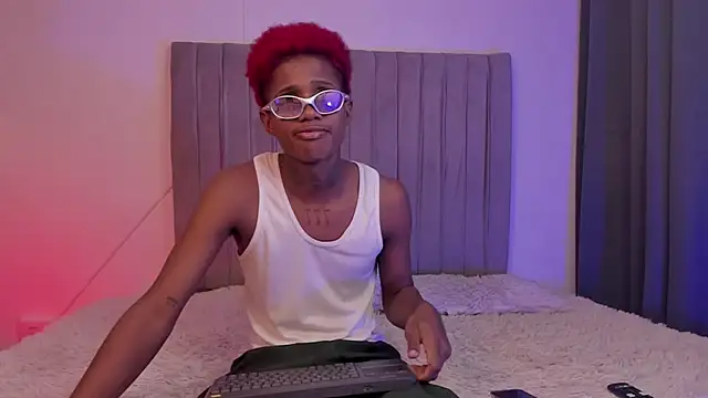 im oleiderr online show from April 23, 2026, 7:48 pm