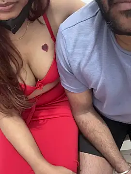 Snapshot of couple7v17d chatting on February 21, 2026, 10:23 pm couple7v17d online show from February 21, 2026, 10:23 pm