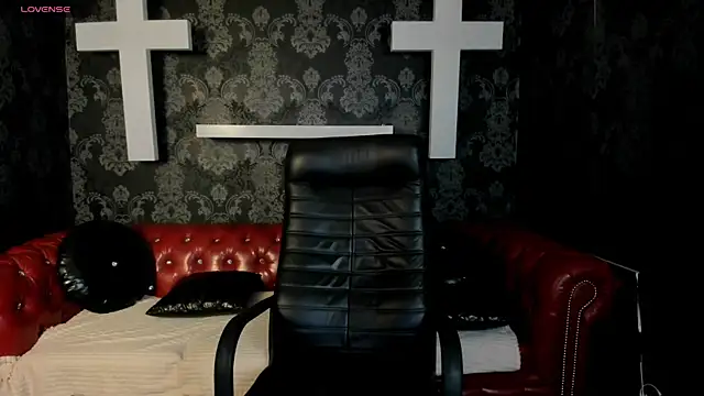 MonicaBev online show from April 4, 2026, 12:34 pm