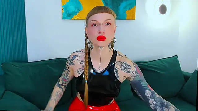 Snapshot of SugarSoot chatting on February 10, 2026, 5:28 am SugarSoot online show from February 10, 2026, 5:28 am