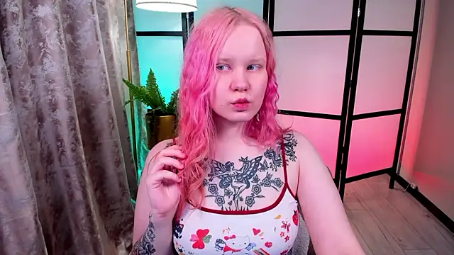 Snapshot of AnnieVibe chatting on March 8, 2026, 5:38 pm AnnieVibe online show from March 8, 2026, 5:38 pm
