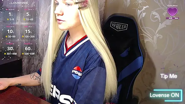 Snapshot of Shiny_Victoria chatting on February 17, 2026, 10:34 am Shiny Victoria online show from February 17, 2026, 10:34 am