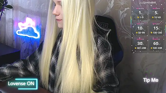 Shiny Victoria online show from March 15, 2026, 8:54 am