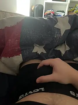 Snapshot of Enzo_2763 chatting on February 28, 2026, 9:09 am Enzo 2763 online show from February 28, 2026, 9:09 am