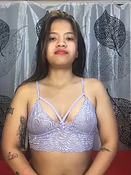 Vilu and Xuxi  online show from April 19, 2026, 11:18 pm