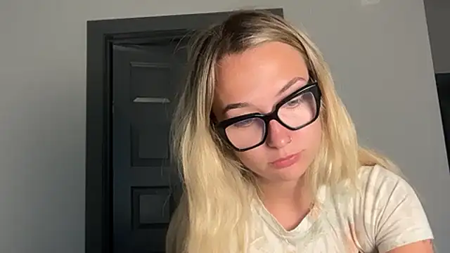 kelseyblu online show from June 16, 2026, 11:27 pm