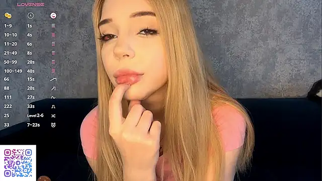 ViolaFaa online show from March 25, 2026, 8:25 am