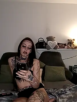 Snapshot of Pixielacex chatting on February 3, 2026, 10:59 pm Pixielacex online show from February 3, 2026, 10:59 pm