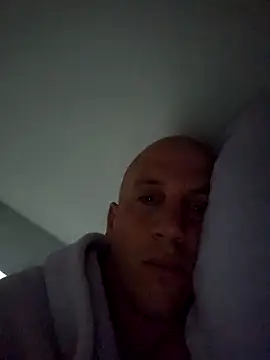 superhotpapi online show from February 3, 2026, 4:34 pm