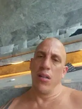 superhotpapi online show from February 2, 2026, 5:45 pm