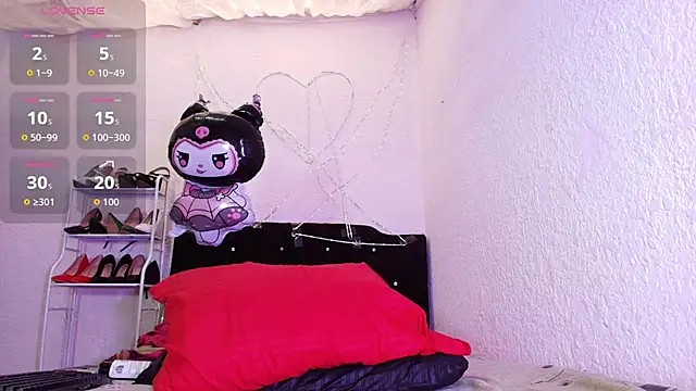 Snapshot of Isabelle_Sara chatting on March 9, 2026, 10:35 pm Isabelle Sara online show from March 9, 2026, 10:35 pm