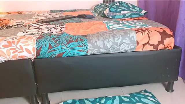 Snapshot of Miss_Merrie chatting on February 7, 2026, 9:12 pm Miss Merrie online show from February 7, 2026, 9:12 pm