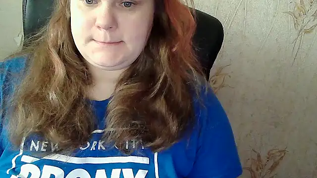 Snapshot of DollyGersoon chatting on February 15, 2026, 7:42 am DollyGersoon online show from February 15, 2026, 7:42 am