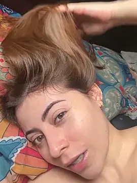 lilasun17 online show from April 7, 2026, 3:36 pm