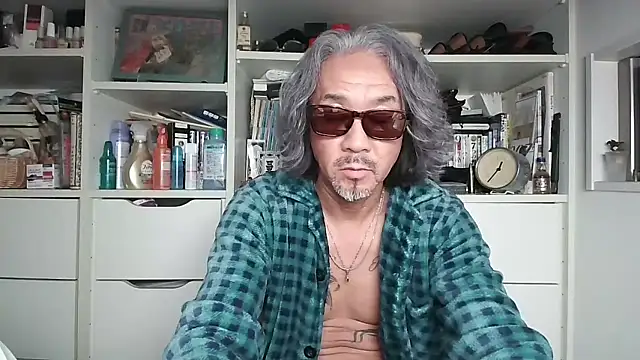 Snapshot of MtaS1 chatting on April 22, 2026, 3:30 pm MtaS1 online show from April 22, 2026, 3:30 pm
