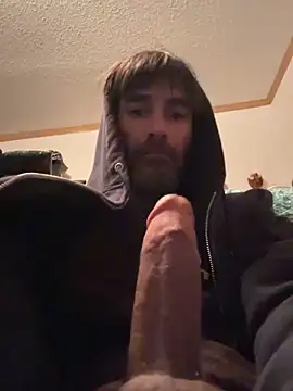 Snapshot of tommattsonn chatting on April 8, 2026, 12:34 am tommattsonn online show from April 8, 2026, 12:34 am