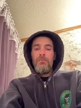 Snapshot of tommattsonn chatting on April 13, 2026, 2:26 am tommattsonn online show from April 13, 2026, 2:26 am