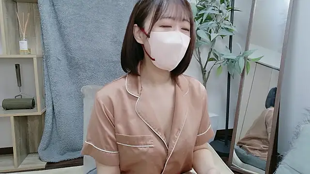 Snapshot of Himari_162 chatting on June 7, 2026, 6:18 am Himari 162 online show from June 7, 2026, 6:18 am