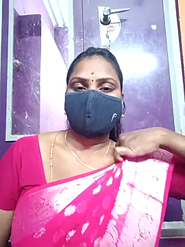 Snapshot of Tamil_Hot_Nisha chatting on May 4, 2026, 5:27 pm Tamil Hot Nisha online show from May 4, 2026, 5:27 pm