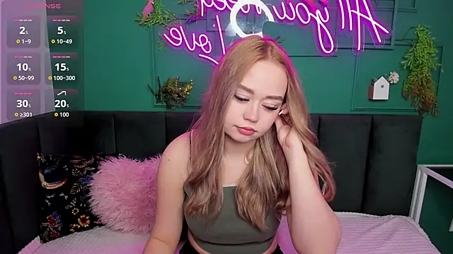 BellaAiry online show from March 23, 2026, 1:28 am