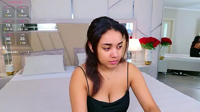 Luna Cortier online show from May 28, 2026, 5:15 am