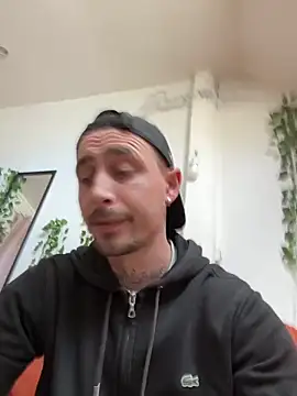 Piratee666 online show from April 15, 2026, 12:21 pm