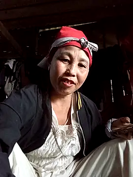 lena-cute online show from February 12, 2026, 9:09 am