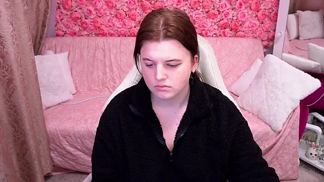 Snapshot of KristiFoxy chatting on March 1, 2026, 6:13 am KristiFoxy online show from March 1, 2026, 6:13 am