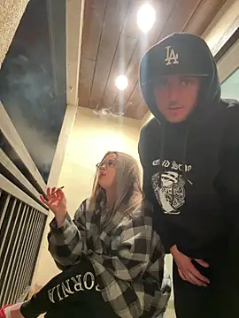 xxlivecouple online show from February 20, 2026, 5:48 am