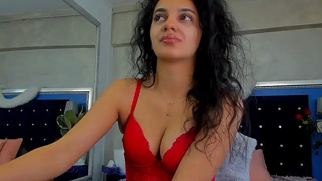 Snapshot of YasmineDelight chatting on February 12, 2026, 7:52 am YasmineDelight online show from February 12, 2026, 7:52 am