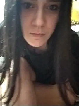 Snapshot of _alya__ chatting on April 8, 2026, 7:37 pm alya online show from April 8, 2026, 7:37 pm