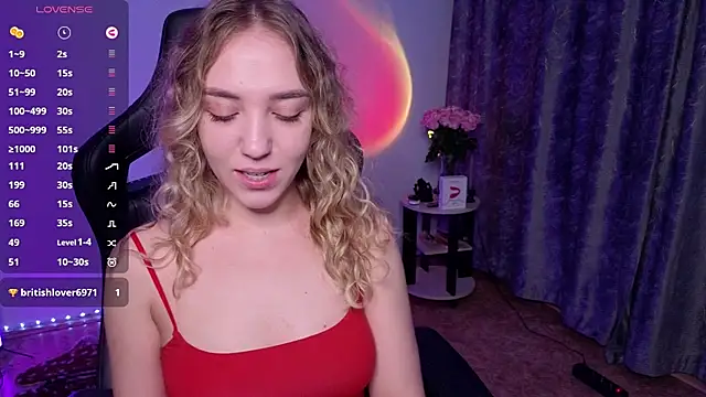 Snapshot of alice_charm_ chatting on February 17, 2026, 4:15 pm alice charm online show from February 17, 2026, 4:15 pm