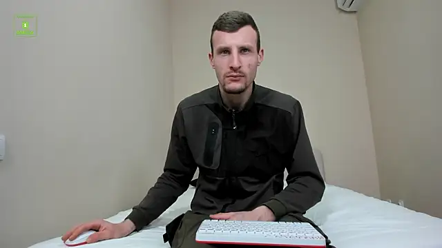 Snapshot of Deymond_Russo chatting on February 19, 2026, 8:11 am Deymond Russo online show from February 19, 2026, 8:11 am