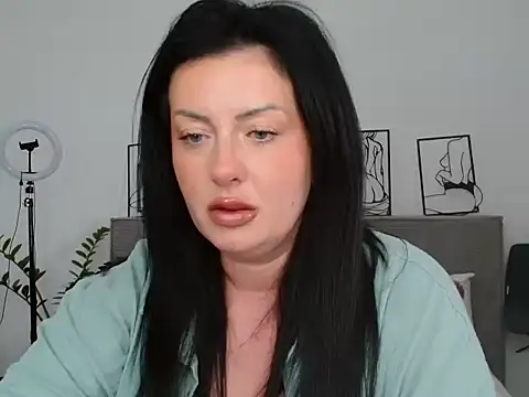Snapshot of Jasmin0e chatting on April 27, 2026, 7:28 am Jasmin0e online show from April 27, 2026, 7:28 am
