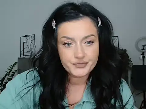 Snapshot of Jasmin0e chatting on March 25, 2026, 12:15 pm Jasmin0e online show from March 25, 2026, 12:15 pm