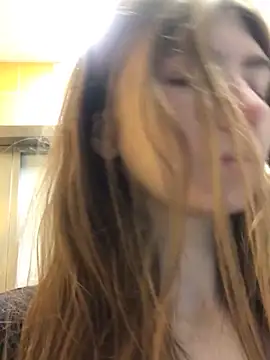 Bubble Chloe online show from February 28, 2026, 2:39 pm