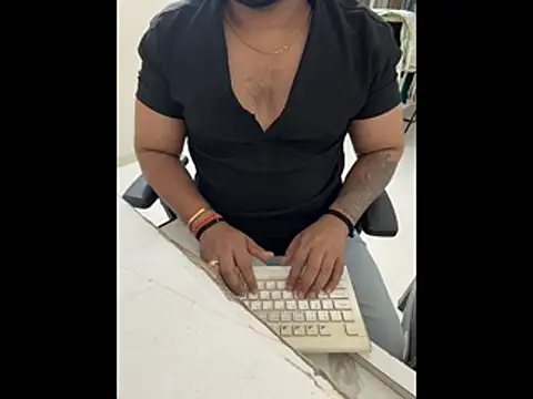 Snapshot of Rah0091 chatting on February 25, 2026, 6:52 pm Rah0091 online show from February 25, 2026, 6:52 pm