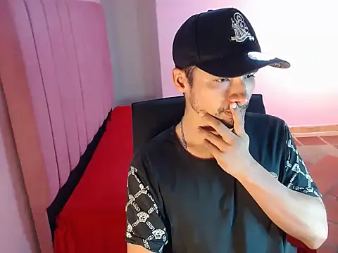 Snapshot of FerminGomez chatting on February 5, 2026, 6:48 pm FerminGomez online show from February 5, 2026, 6:48 pm