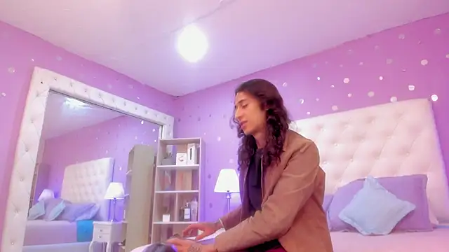 Snapshot of Goldentemptation_ chatting on February 25, 2026, 7:36 pm Goldentemptation online show from February 25, 2026, 7:36 pm