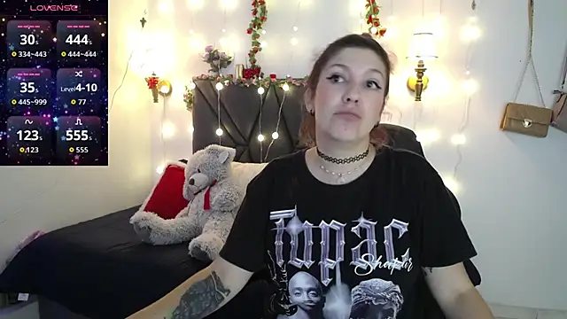 Snapshot of Sharma_Amayra chatting on February 5, 2026, 8:37 pm Sharma Amayra online show from February 5, 2026, 8:37 pm