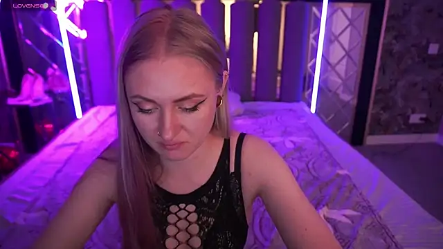 DramaQuenns online show from April 10, 2026, 5:47 am